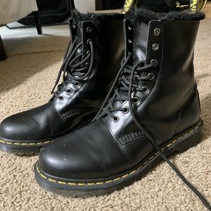 Doc Martens Serena boots